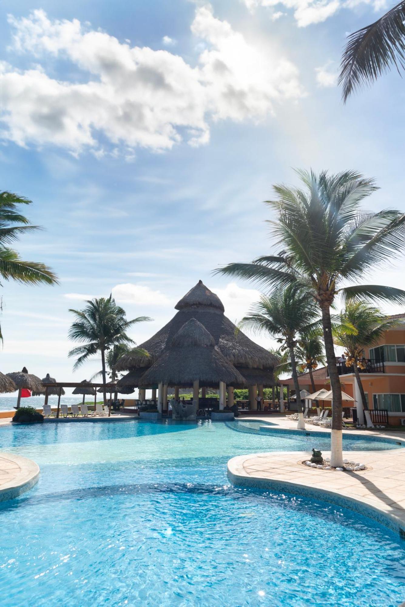 Hotel Cayman Suites Monterrico Exterior photo