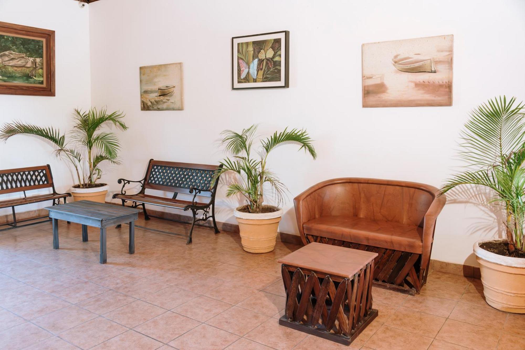 Hotel Cayman Suites Monterrico Exterior photo